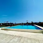 Blue Moon Penthouse ليدو دي يسولو