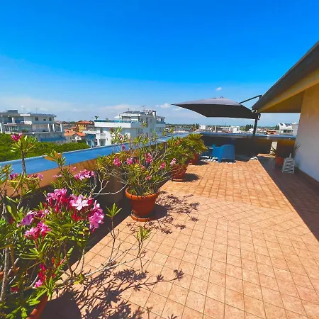 Blue Moon Penthouse Διαμέρισμα Τζεσόλο Λίντο